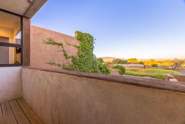 12 Pool Street NW, Albuquerque, NM 87120