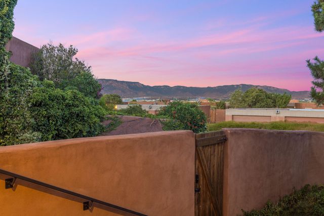 12 Pool Street NW, Albuquerque, NM 87120