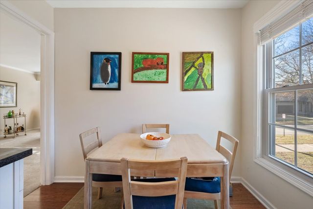 601 Ridge Road 202, Wilmette, IL 60091