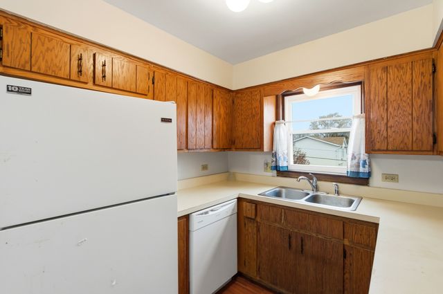 3821 W 123rd Street 301, Alsip, IL 60803