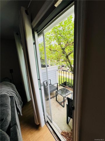 36 Greenridge Avenue 209, White Plains, NY 10605