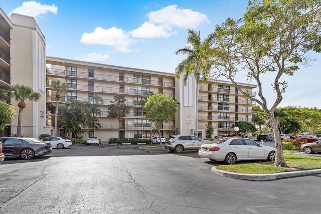 13 Royal Palm Way 602, Boca Raton, FL 33432