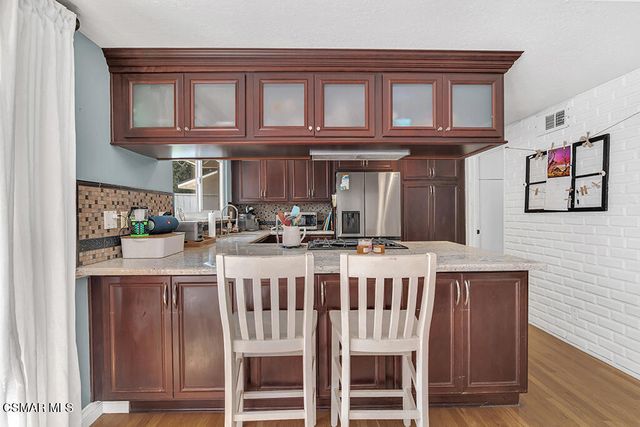 1060 Colby Circle, Thousand Oaks, CA 91362