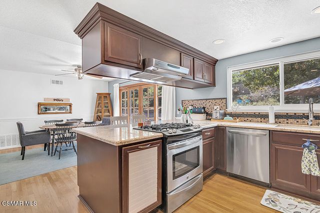 1060 Colby Circle, Thousand Oaks, CA 91362