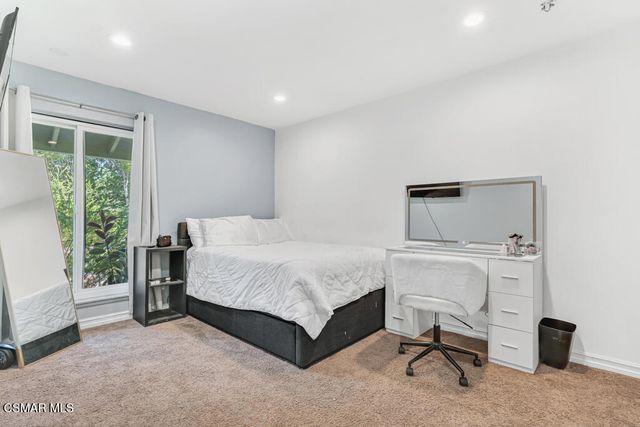 1060 Colby Circle, Thousand Oaks, CA 91362