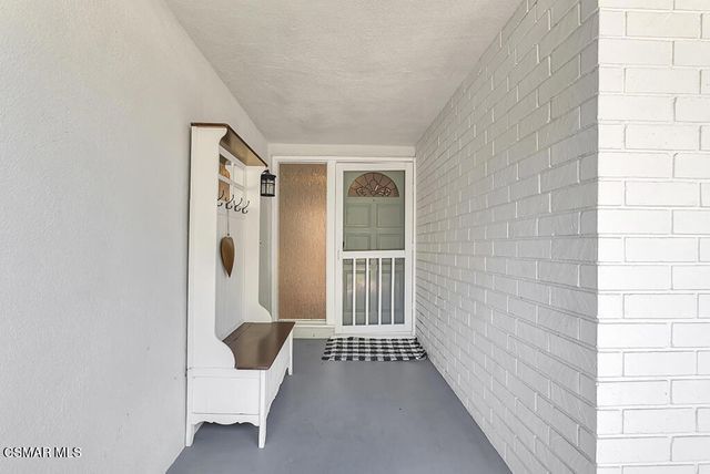 1060 Colby Circle, Thousand Oaks, CA 91362