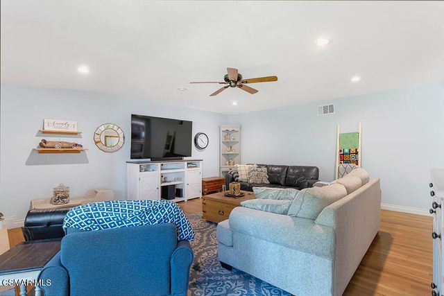 1060 Colby Circle, Thousand Oaks, CA 91362