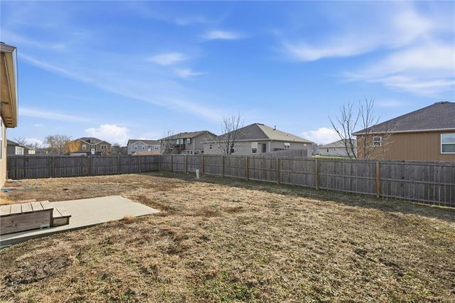 17174 S Pratt Street, Gardner, KS 66030