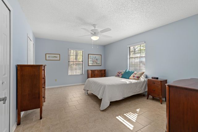 521 Jeffrey Dr, St Augustine, FL 32086