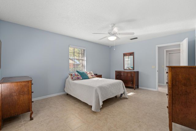 521 Jeffrey Dr, St Augustine, FL 32086