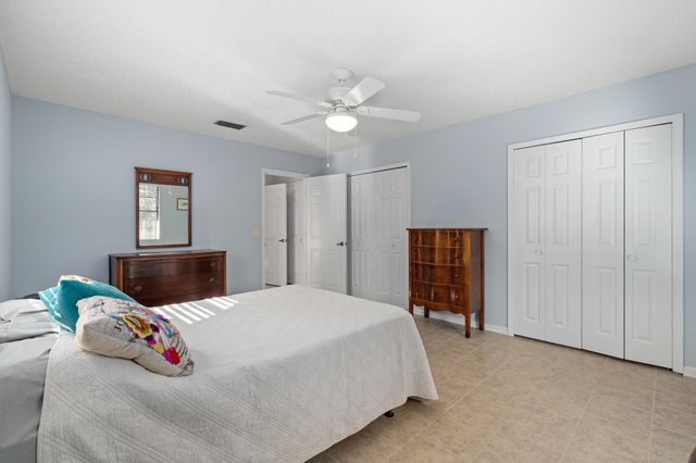 521 Jeffrey Dr, St Augustine, FL 32086