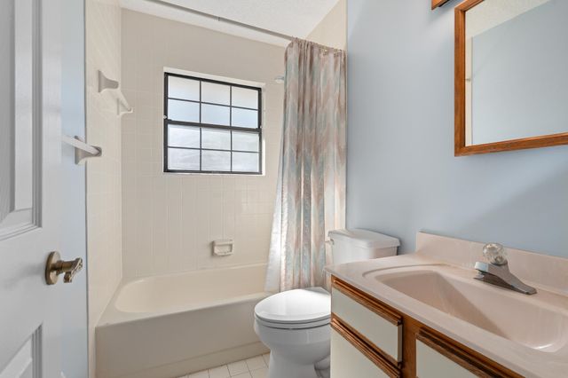 521 Jeffrey Dr, St Augustine, FL 32086