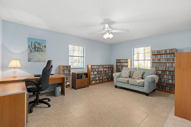 521 Jeffrey Dr, St Augustine, FL 32086