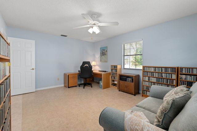 521 Jeffrey Dr, St Augustine, FL 32086