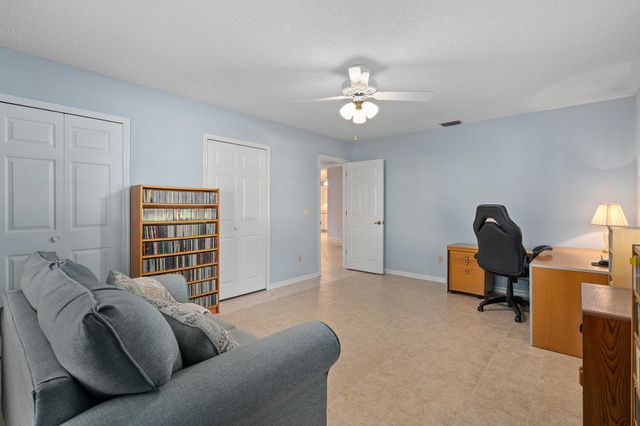 521 Jeffrey Dr, St Augustine, FL 32086