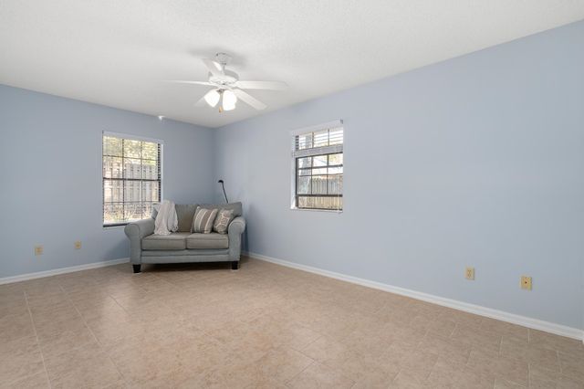 521 Jeffrey Dr, St Augustine, FL 32086