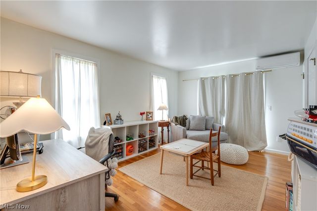 7156 Holzhauer Road, Sagamore Hills, OH 44067