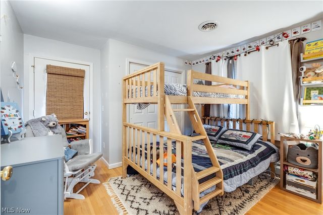 7156 Holzhauer Road, Sagamore Hills, OH 44067