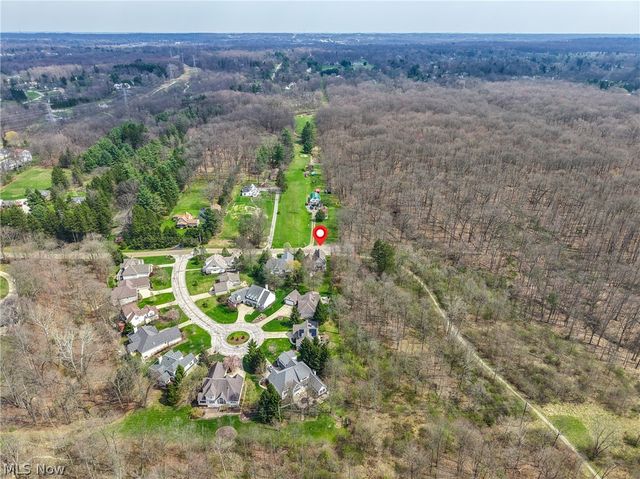 7156 Holzhauer Road, Sagamore Hills, OH 44067