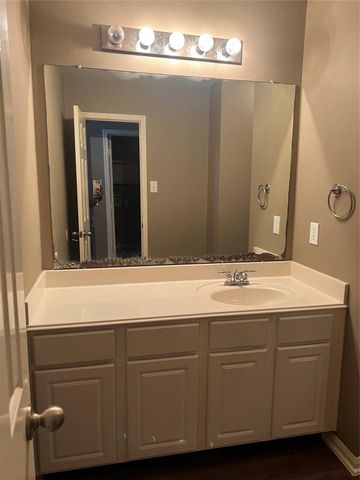 1147 Eden Park Lane, Houston, TX 77018
