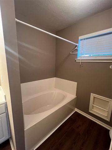 1147 Eden Park Lane, Houston, TX 77018