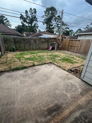 1147 Eden Park Lane, Houston, TX 77018