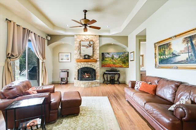 117 W View DR, Georgetown, TX 78628