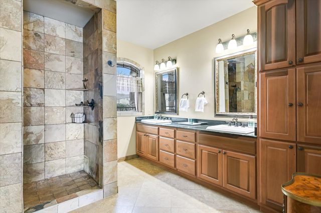 117 W View DR, Georgetown, TX 78628