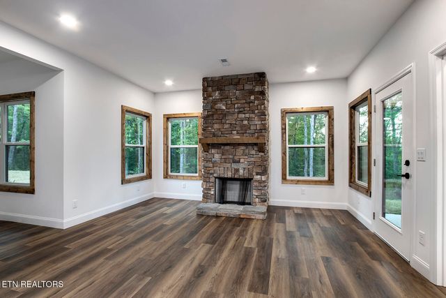 243 Lakeshore Lane, Decatur, TN 37322