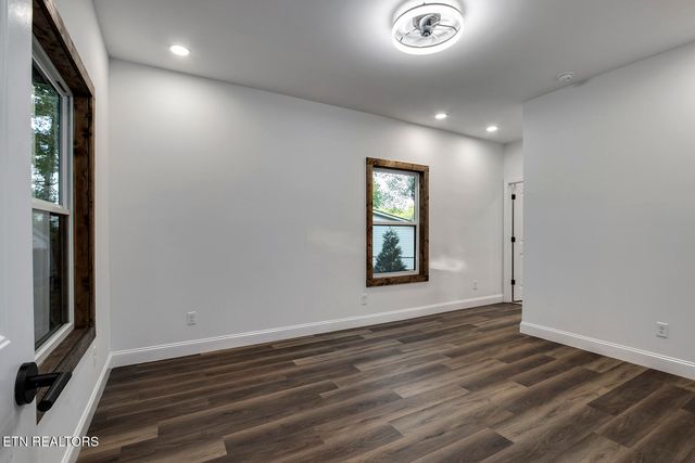 243 Lakeshore Lane, Decatur, TN 37322