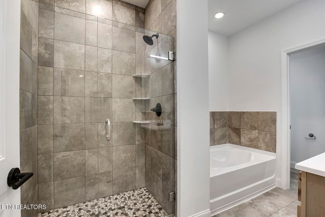 243 Lakeshore Lane, Decatur, TN 37322