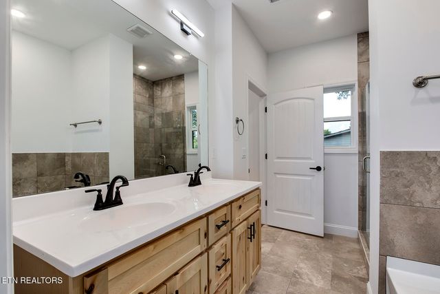 243 Lakeshore Lane, Decatur, TN 37322