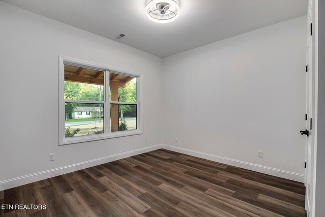 243 Lakeshore Lane, Decatur, TN 37322