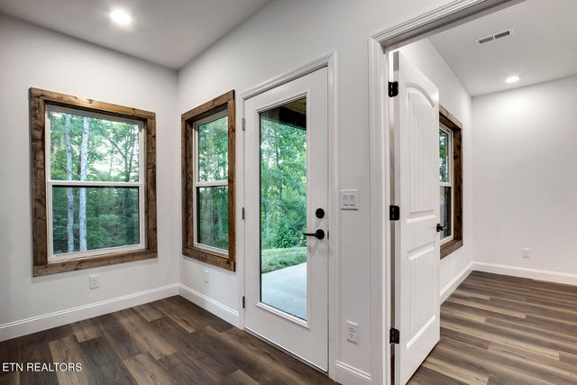 243 Lakeshore Lane, Decatur, TN 37322