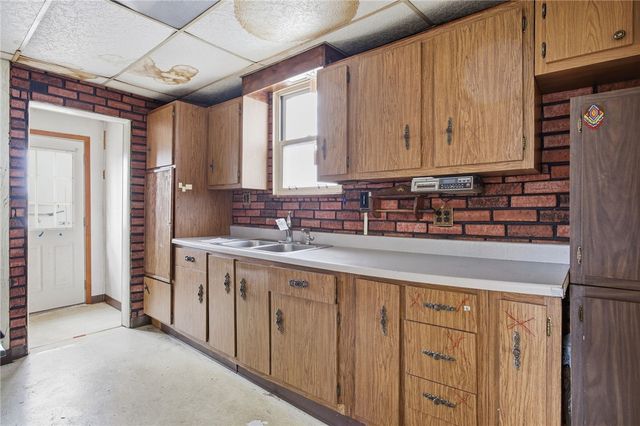 810 Jackman Ave, Avalon, PA 15202