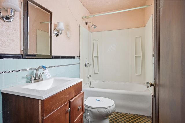 810 Jackman Ave, Avalon, PA 15202