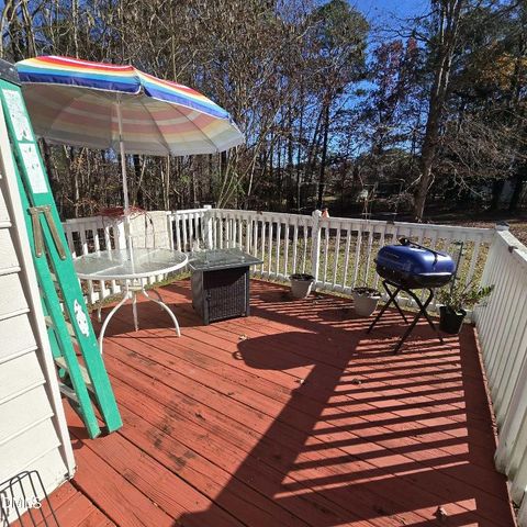 122 Buckskin Drive, Louisburg, NC 27549