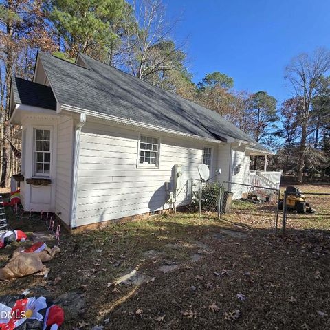 122 Buckskin Drive, Louisburg, NC 27549