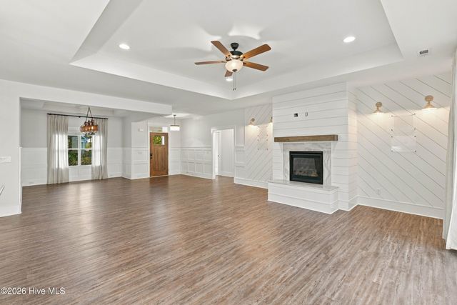11 Lemongrass Court, Hampstead, NC 28443