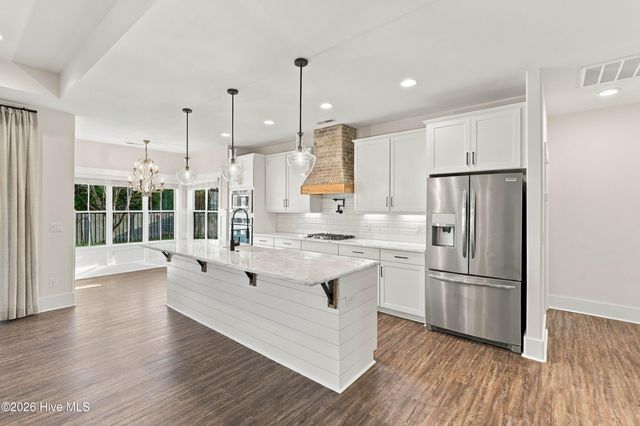 11 Lemongrass Court, Hampstead, NC 28443