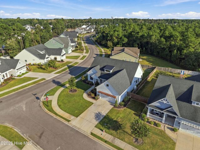 11 Lemongrass Court, Hampstead, NC 28443