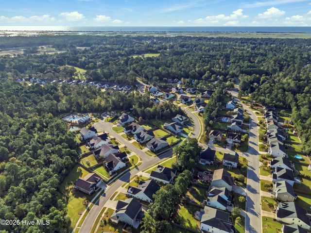 11 Lemongrass Court, Hampstead, NC 28443