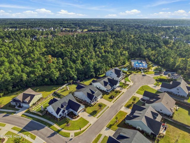 11 Lemongrass Court, Hampstead, NC 28443