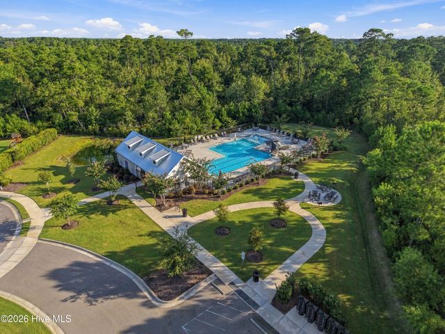 11 Lemongrass Court, Hampstead, NC 28443