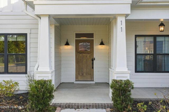 11 Lemongrass Court, Hampstead, NC 28443