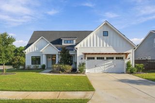 11 Lemongrass Court, Hampstead, NC 28443