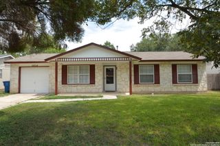 5954 Cliff Bank, San Antonio, TX 78250