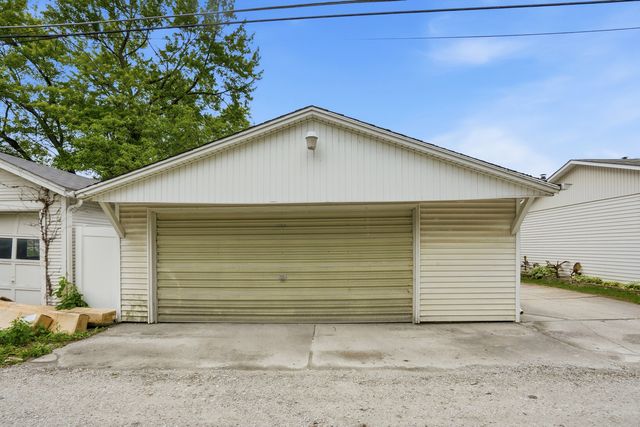 2431 14th Avenue, Moline, IL 61265