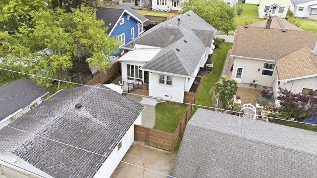 2431 14th Avenue, Moline, IL 61265
