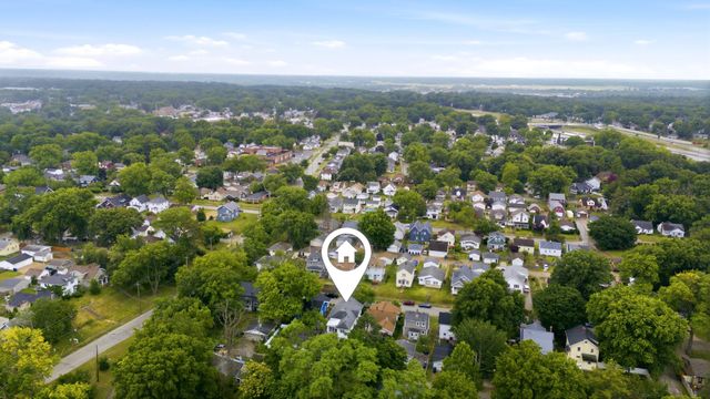 2431 14th Avenue, Moline, IL 61265